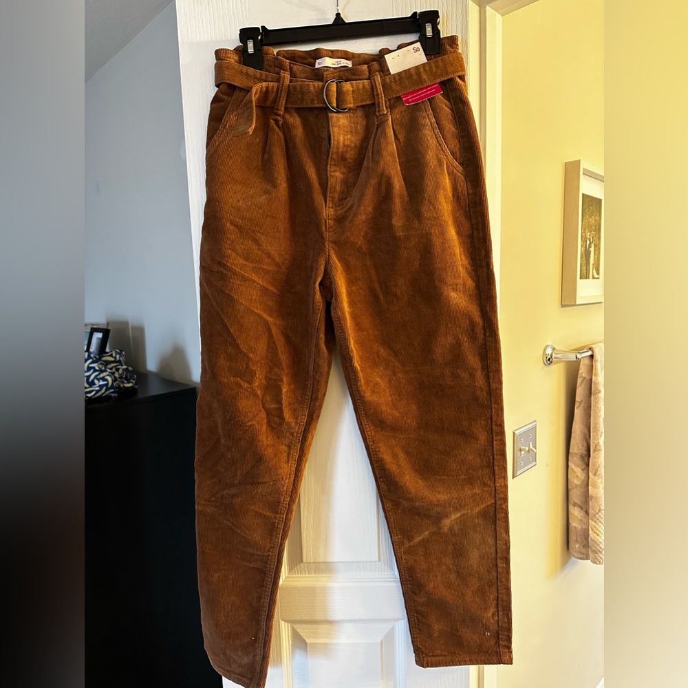 NWT SO Mom Jean in high rise brown corduroy size 11/30